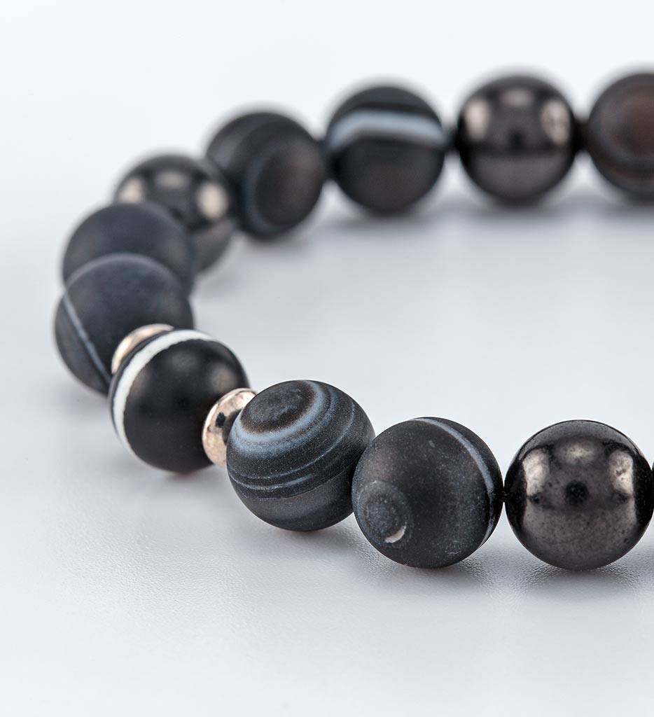 shungite, black sardonyx, striped dzi bead bracelet - detail