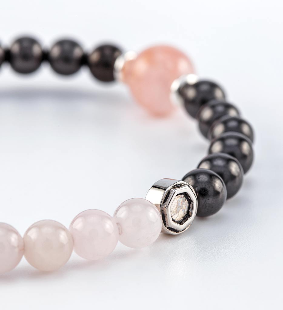 bracelet, shungite beads, rose quartz beads - detail