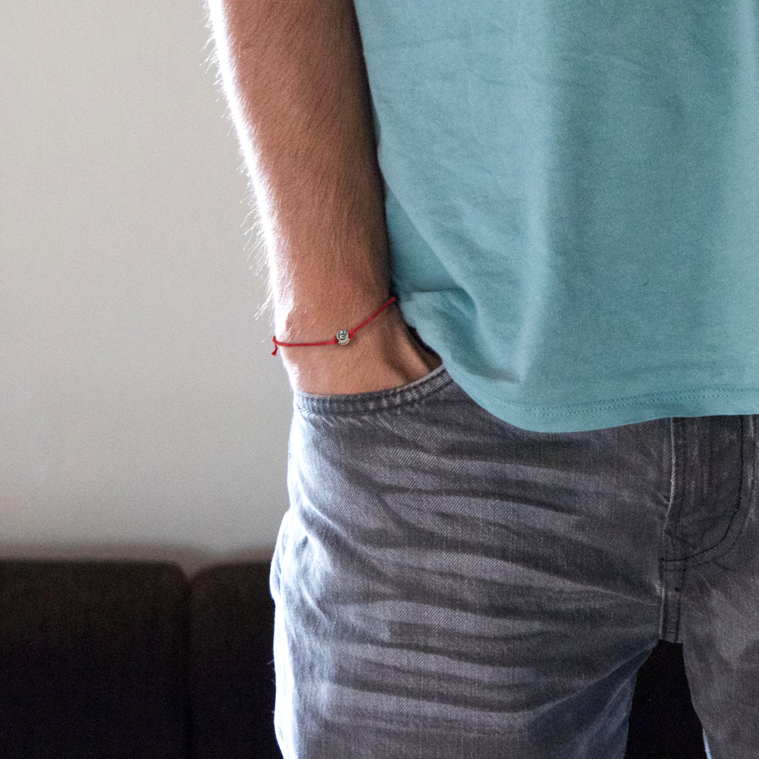 red string bracelet