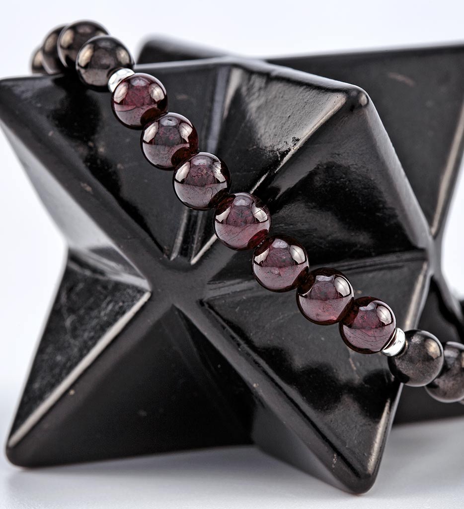 bracelet, shungite, garnet, silver