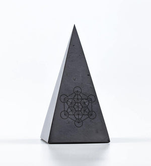 Metatron's Cube engraved pyramid - MG_8422webcopy