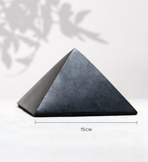 15cm black pyramid visual